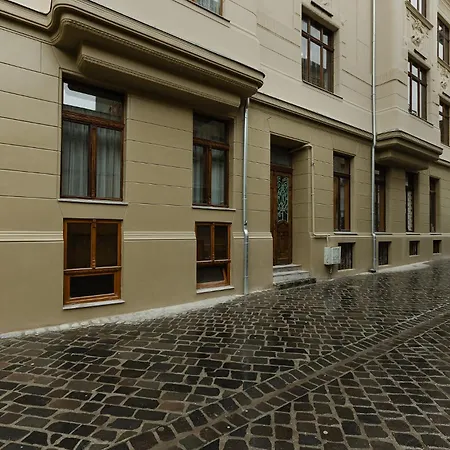 1910 Boutique - Central, Scenic, Self Check-in Hotel Braşov