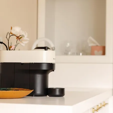 1910 Boutique - Self Check-in Only Hotel