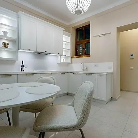 1910 Boutique - Central, Scenic, Self Check-in 4*