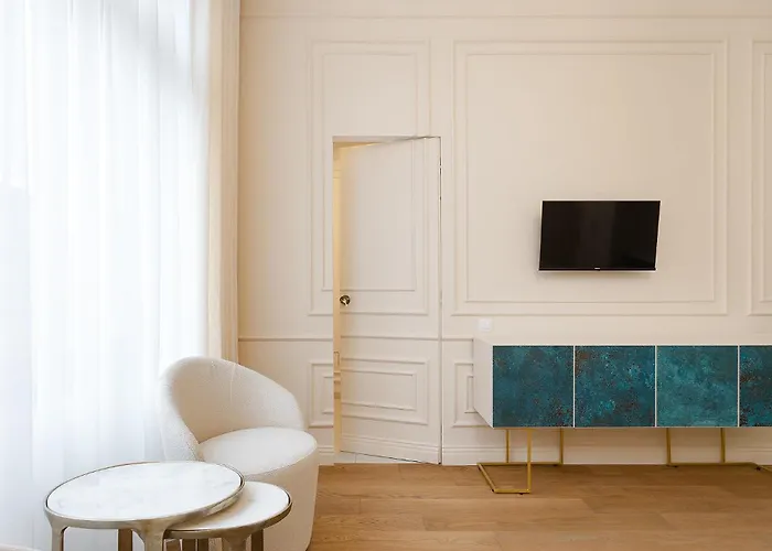 1910 Boutique - Central, Scenic, Self Check-in Hotel